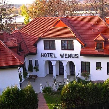 Hotel Wenus Казимеж Долни Екстериор снимка
