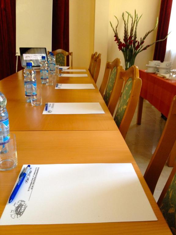 Hotel Wenus Казимеж Долни Екстериор снимка