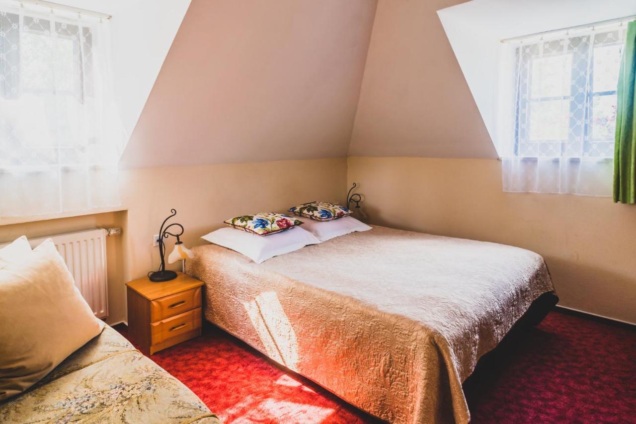 Hotel Wenus Казимеж Долни Екстериор снимка